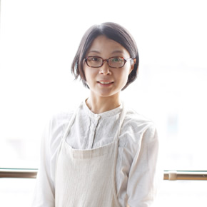 山本奈津子